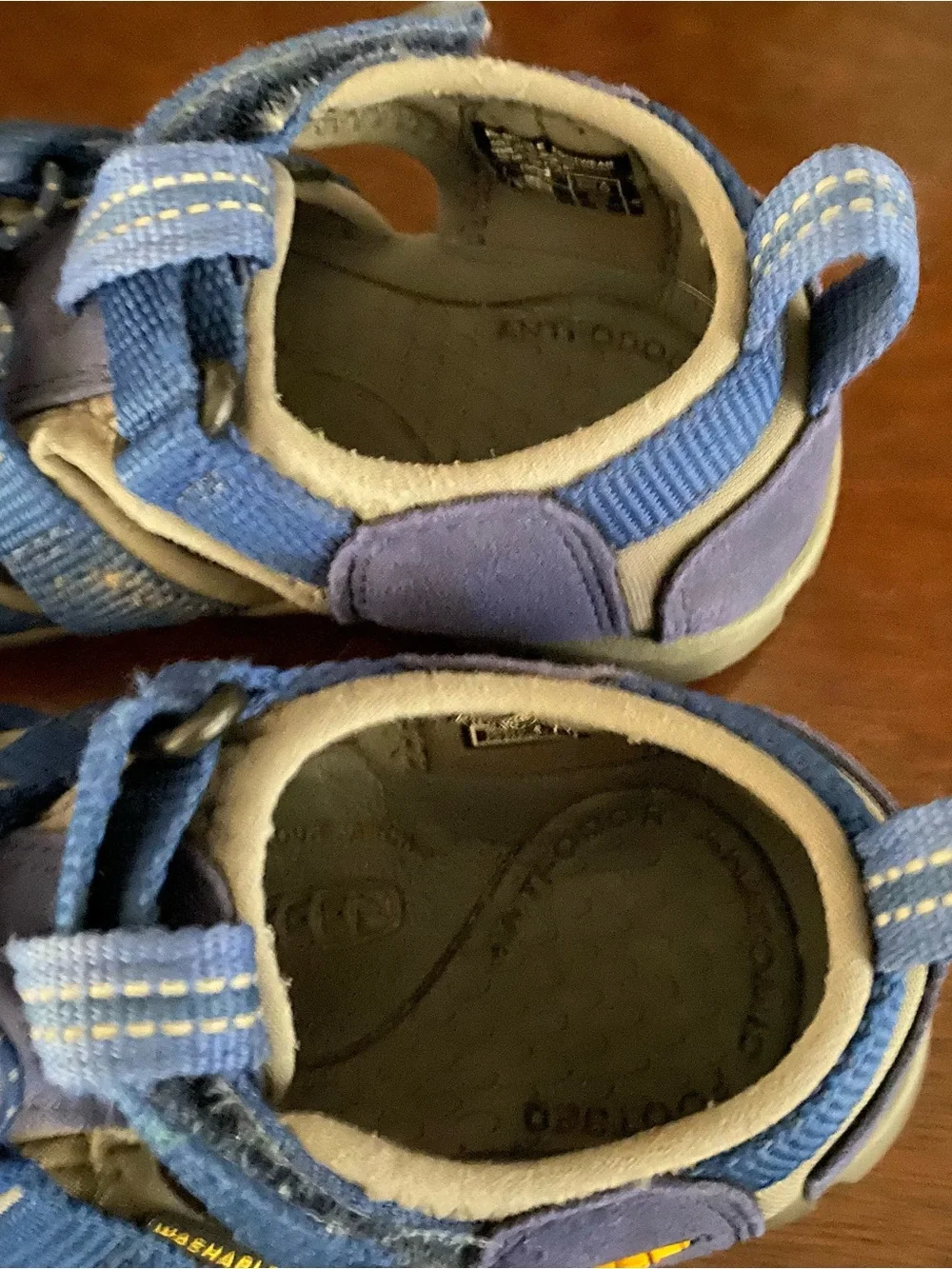KEEN Blue Sandals Seacamp II CNX Little Kid Sz9 Water Friendly Outdoor Hiking